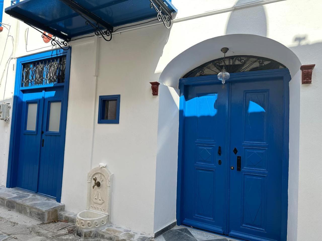Nomad House *